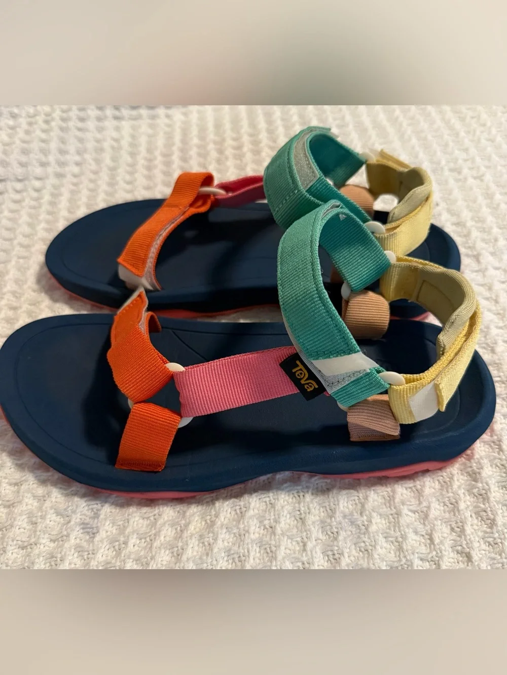 Teva Hurricane XLT2 Kids Youth 5 Popcorn Multi Sport Sandals EU 37 REPREVE